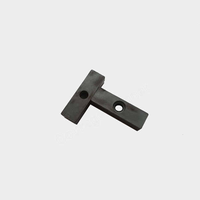 Bar ferrite magnet with a hole in the middle 40x7.5x5.5mm