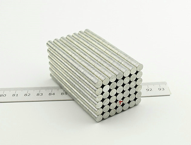 What is the pull force of a 1mm thick neodymium round magnets?