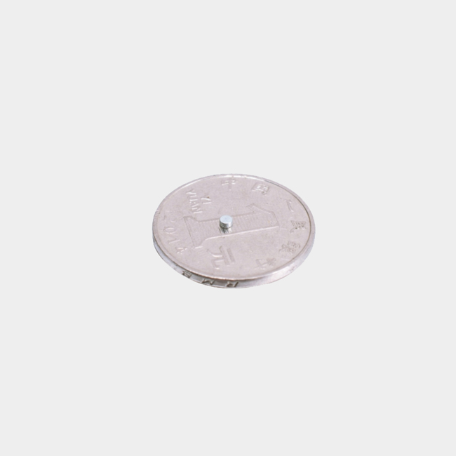 N52 1mm kalınlığında küçük neodyum mıknatıs disk OD2mm x 1mm