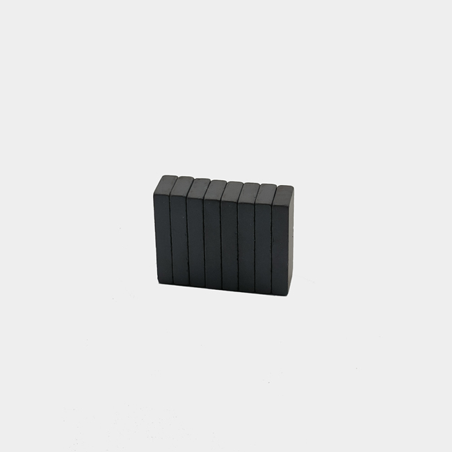 18mm x 8mm x 3mm C8 grade ceramic bar block ferite magnet
