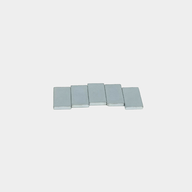 Rectangular ndfeb magnet for fixation L 18mm x 10mm x 4mm