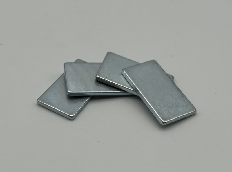 27.5x15.5x2mm galvanized rare earth magnet