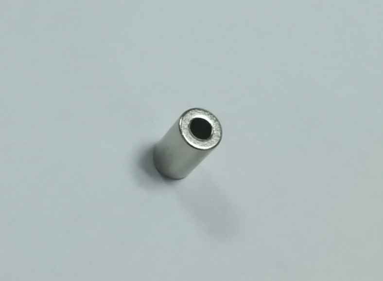 Radyal sinterlenmiş neodyum içi boş silindirik rotor mıknatısı 6.3 x 3 x 10 mm