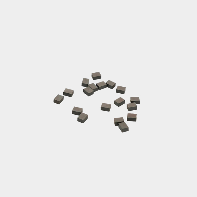 Small mini ferrite magnet block y30 4mm x 3mm x 2mm