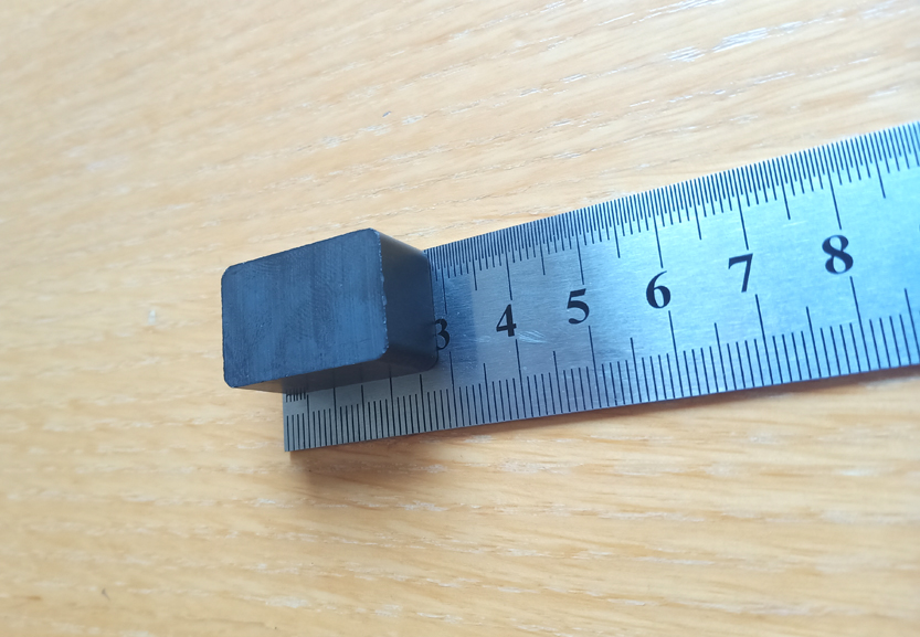 28x18x13mm rectangular ferrite block magnet