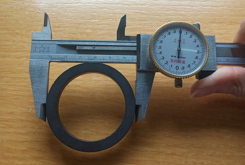 2 inç daha büyük halka ferrit mıknatıs 58x43.5x7mm