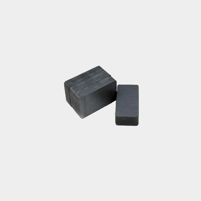 Y30BH Grade Ferrite Permanent Rectangle Magnet 20  x 6 x 5 mm