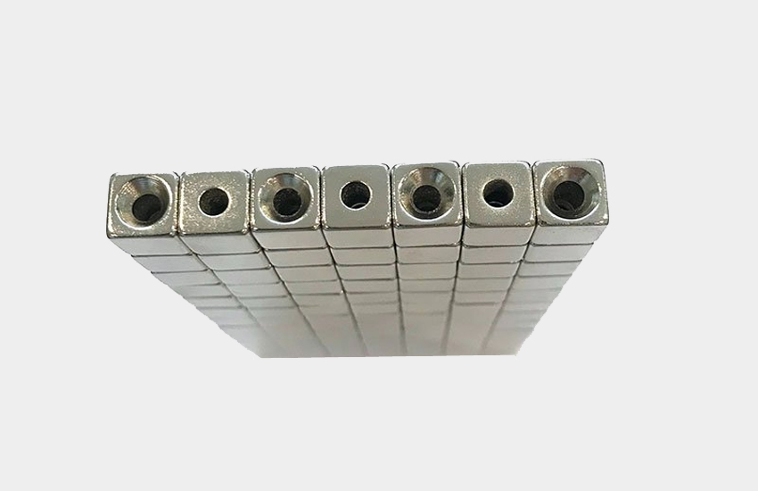 high strength neodymium square magnet with hole 15 x 15 x4mm