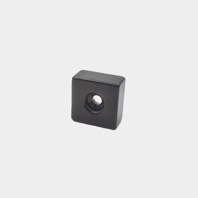 1" x 1" x 1/2" Black epoxy ndfeb square magnets with M4