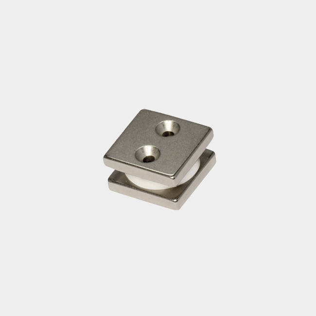 Square strong magnets with two screw holes 18x18x5mm