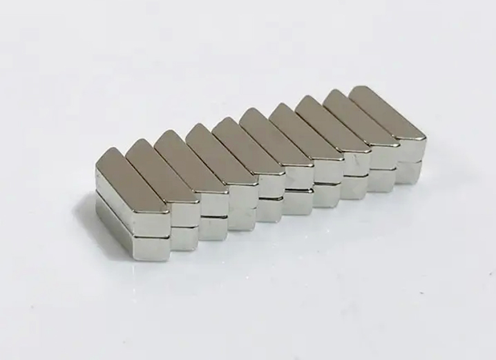 Special shaped magnets processing process flow