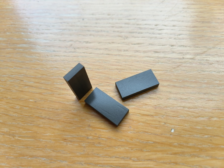 Appearance picture of rectangular block-shaped samarium iron nitrogen magnet