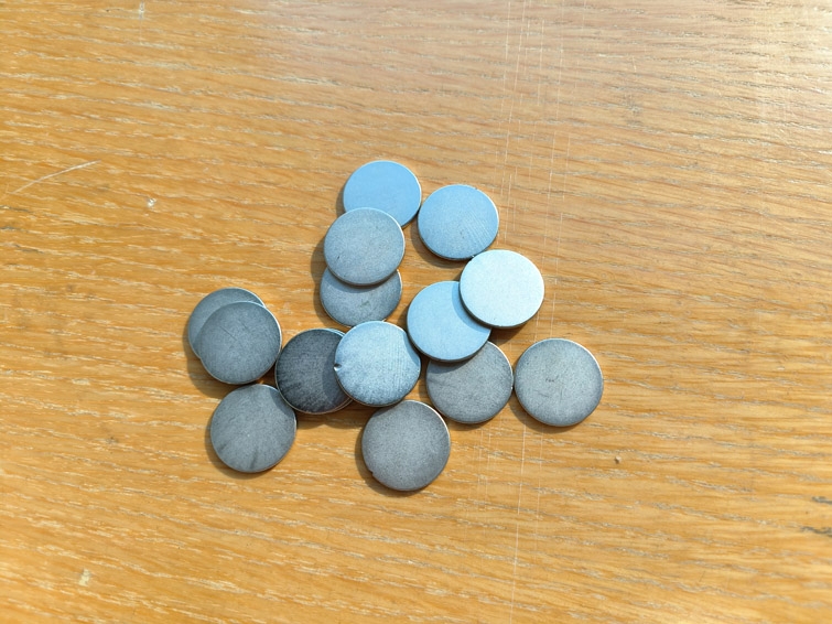 Actual photos of nickel-plated ferrite disc magnet