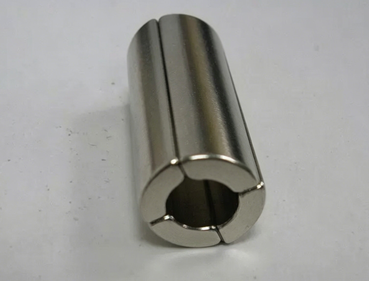 Arc-shaped neodymium rare-earth magnet