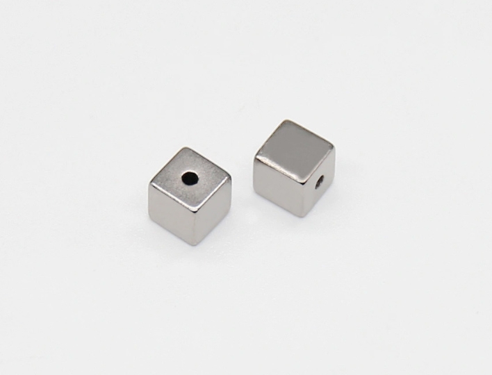 Cube Magnet with Hole