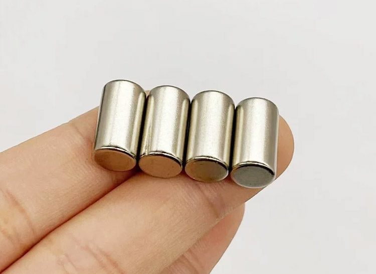Cylindrical neodymium rare-earth magnets
